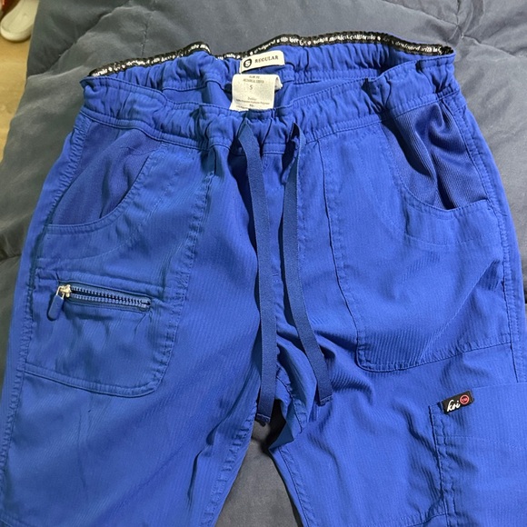 Koi Lite Galaxy Blue scrub pants size small - Picture 1 of 3